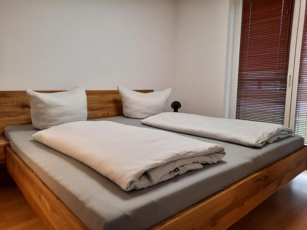Orient Apartment *